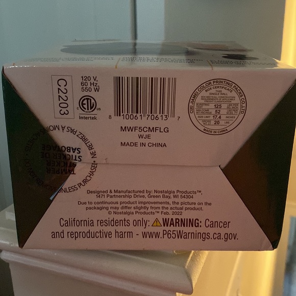 New In Box Mini Waffle Maker Green Camo Design - Picture 2 of 2